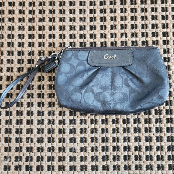 Coach Bag - Picture 1 of 3